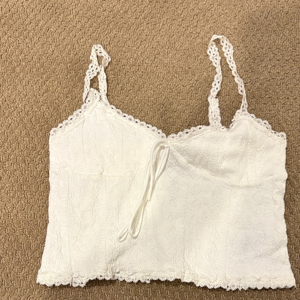 Edikted lace crop cami
